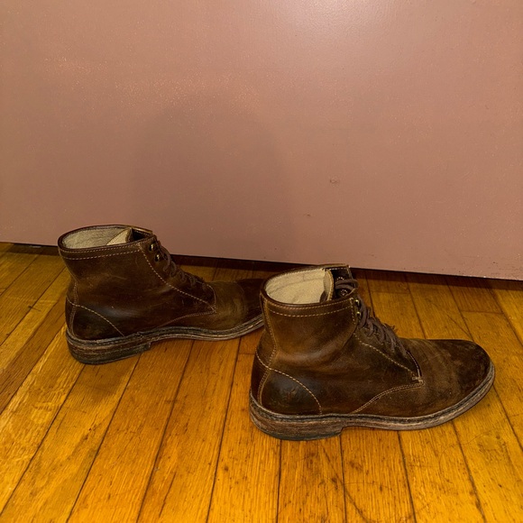 Frye Chelsea Boot - Picture 4 of 7